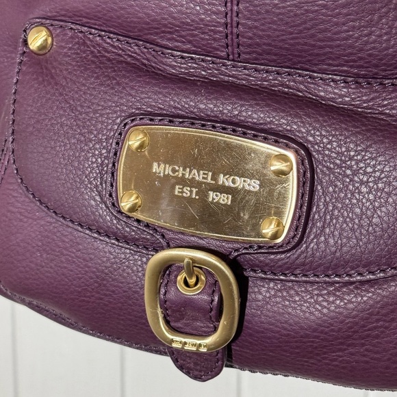 Michael Kors Purple Hobo Bag with Gold Hardware - Picture 2 of 12